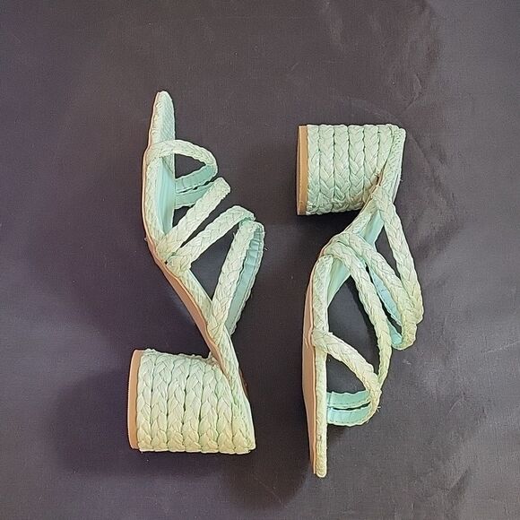 BRAND NEW QUPID MINT STRAPPY SANDAL - Picture 10 of 16